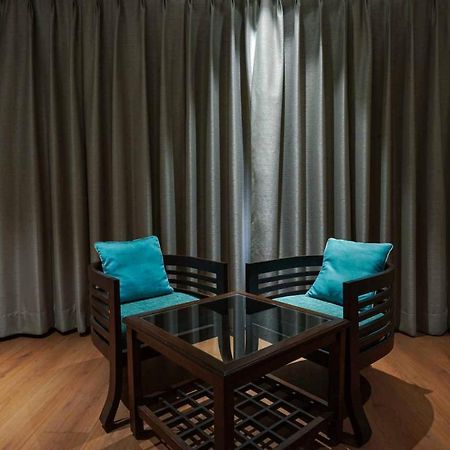 Sobti Continental Hotel Rudrapur Екстер'єр фото